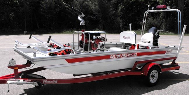 2017 18 foot flat bottom boat